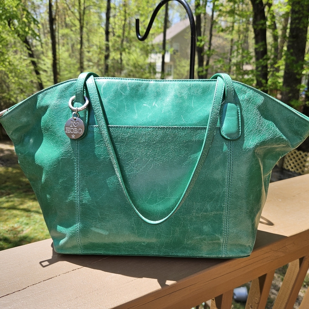 HOBO Patti Shoulder Bag Tote in Kelly Green